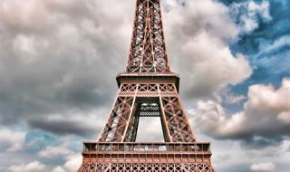 巴黎埃菲尔铁塔图片